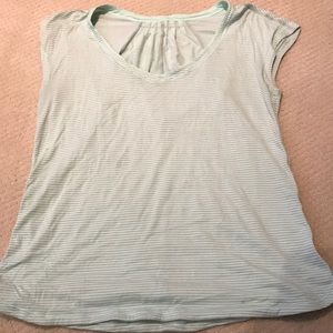 lululemon tee shirt size 6